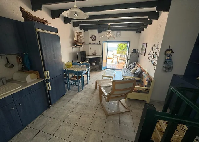 度假居 Loutra Agias Paraskevis 圣帕拉斯凯维